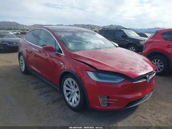 5YJXCAE21HF064194 2017 TESLA MODEL X - Image 1