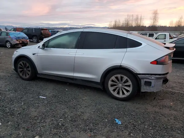 5YJXCAE21HF076040 2017 TESLA MODEL X - Image 2