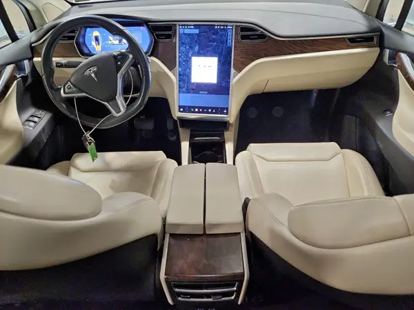 5YJXCAE21HF076670 2017 TESLA MODEL X - Image 8