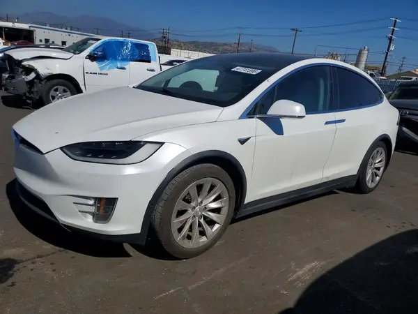 5YJXCAE21HF076779 2017 TESLA MODEL X - Image 1