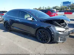 5YJXCAE21JF087674 2018 TESLA MODEL X