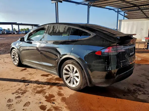 5YJXCAE21JF088243 2018 TESLA MODEL X - Image 2