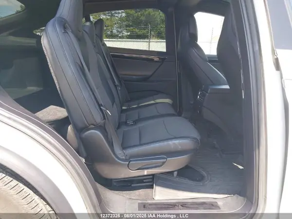 5YJXCAE21JF089957 2018 TESLA MODEL X - Image 8