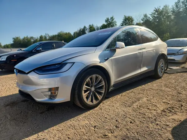 5YJXCAE21JF102111 2018 TESLA MODEL X - Image 1