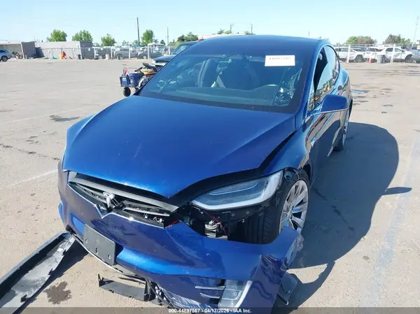 5YJXCAE21JF102478 2018 TESLA MODEL X - Image 2