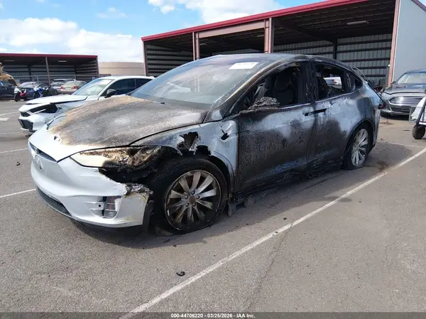 5YJXCAE21JF103792 2018 TESLA MODEL X - Image 2