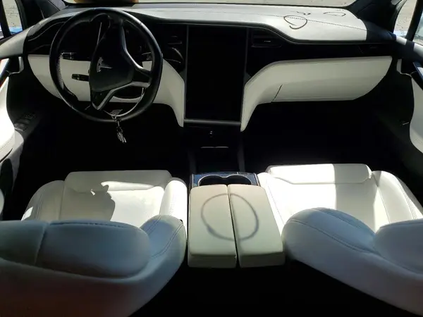 5YJXCAE21JF106367 2018 TESLA MODEL X - Image 8