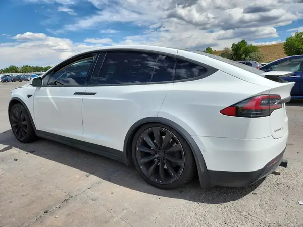 5YJXCAE21KF147213 2019 TESLA MODEL X - Image 2