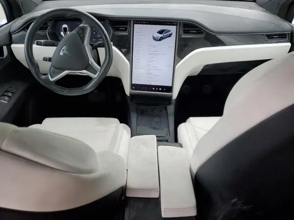5YJXCAE21KF160589 2019 TESLA MODEL X - Image 8