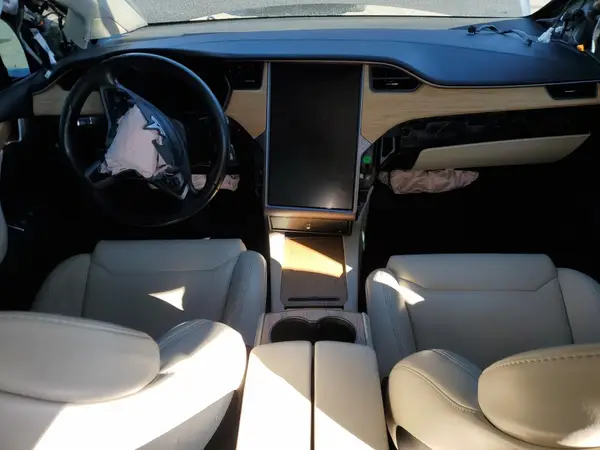 5YJXCAE21KF162987 2019 TESLA MODEL X - Image 8