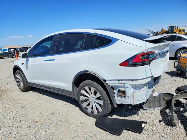 5YJXCAE21KF183015 2019 TESLA MODEL X - Image 2