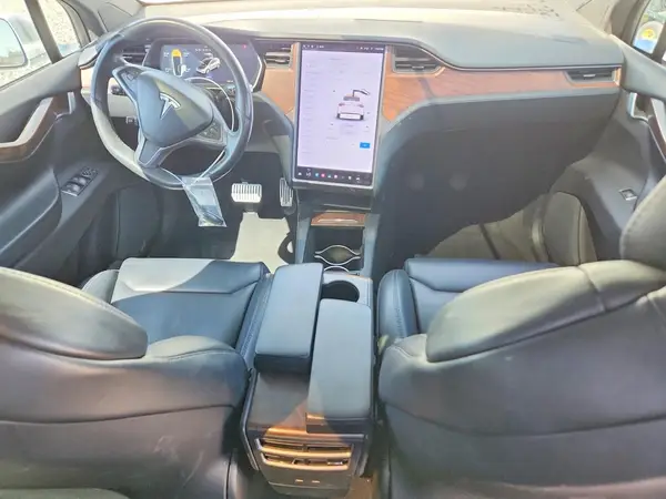 5YJXCAE21KF183015 2019 TESLA MODEL X - Image 8