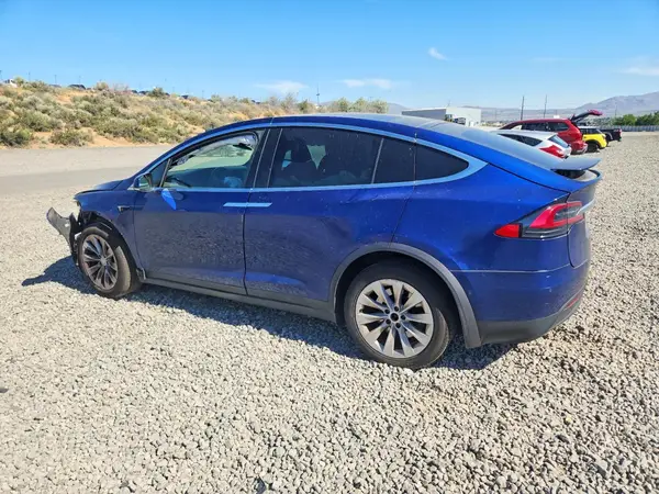 5YJXCAE21LF238211 2020 TESLA MODEL X - Image 2