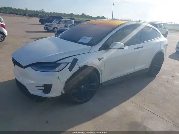 5YJXCAE21LF248236 2020 TESLA MODEL X - Image 2