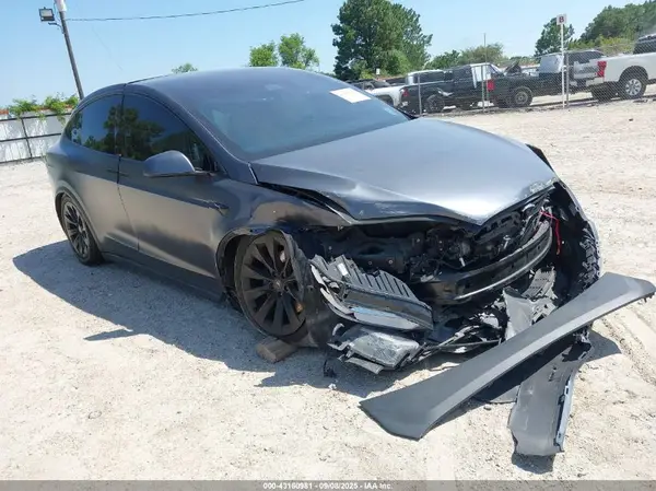 5YJXCAE21MF323888 2021 TESLA MODEL X - Image 1