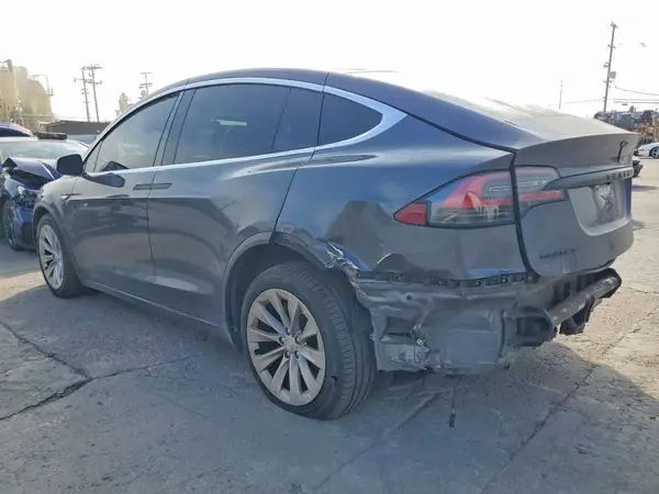 5YJXCAE22GF002303 2016 TESLA MODEL X - Image 2
