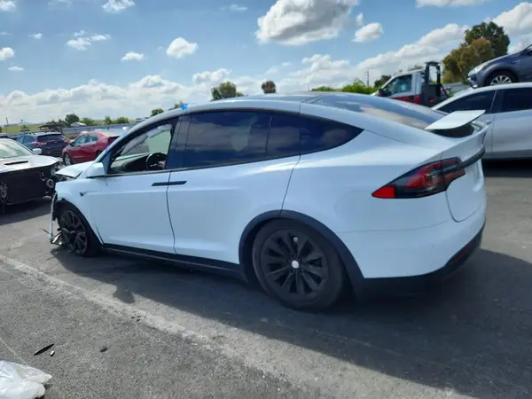 5YJXCAE22GF002687 2016 TESLA MODEL X - Image 2