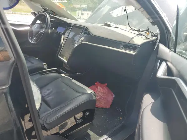 5YJXCAE22GF003810 2016 TESLA MODEL X - Image 8