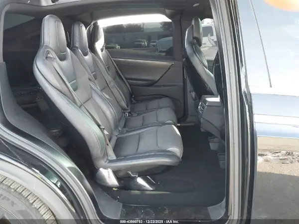 5YJXCAE22GF006531 2016 TESLA MODEL X - Image 8