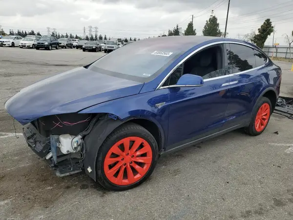 5YJXCAE22GF007971 2016 TESLA MODEL X - Image 1