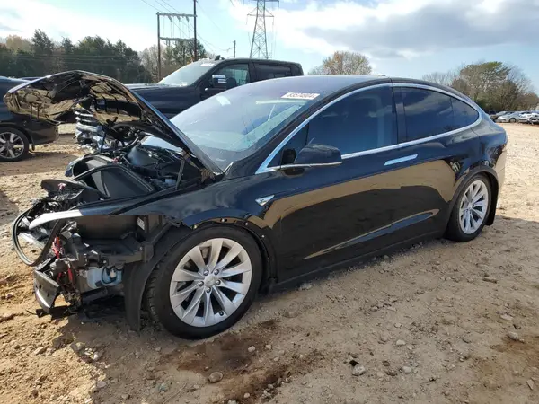 5YJXCAE22GF014466 2016 TESLA MODEL X - Image 1