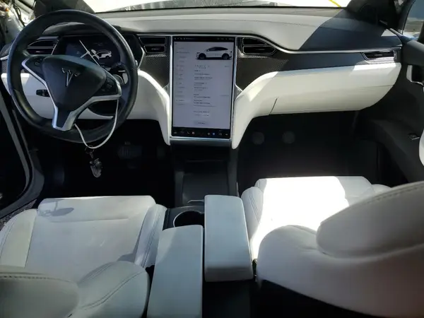 5YJXCAE22HF060834 2017 TESLA MODEL X - Image 8