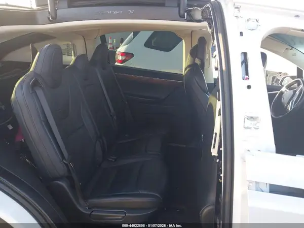 5YJXCAE22HF061109 2017 TESLA MODEL X - Image 8