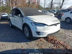 5YJXCAE22HF068612 2017 TESLA MODEL X