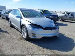 5YJXCAE22JF090986 2018 TESLA MODEL X