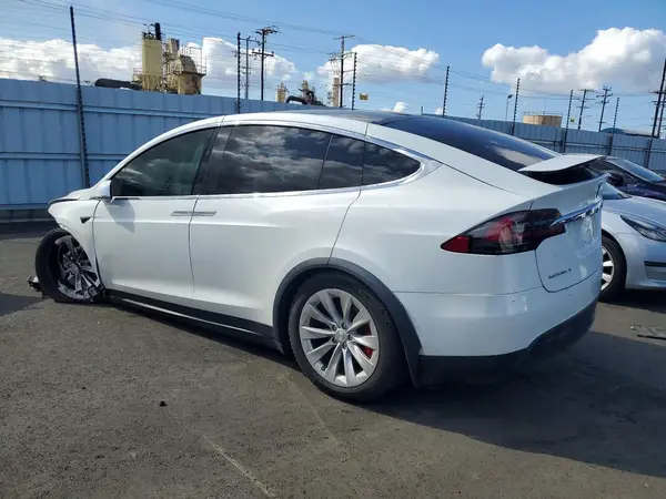 5YJXCAE22JF102280 2018 TESLA MODEL X - Image 2