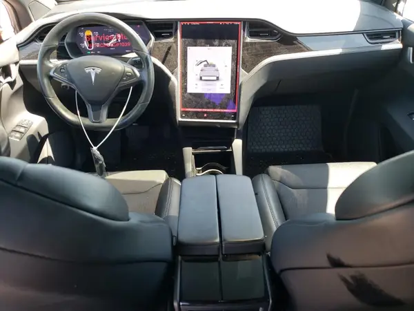 5YJXCAE22JF103977 2018 TESLA MODEL X - Image 8