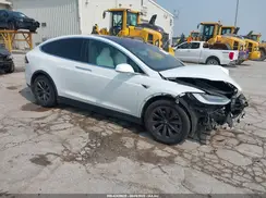 5YJXCAE22JF118947 2018 TESLA MODEL X
