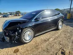 5YJXCAE22JF126630 2018 TESLA MODEL X