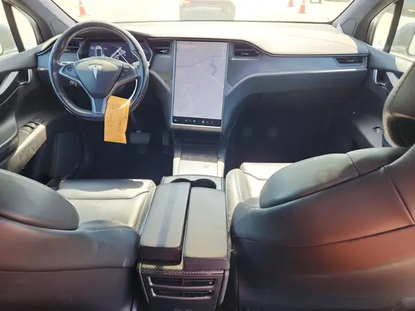 5YJXCAE22JF138437 2018 TESLA MODEL X - Image 8