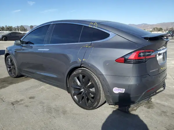 5YJXCAE22KF149634 2019 TESLA MODEL X - Image 2
