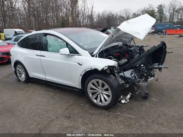5YJXCAE22KF185128 2019 TESLA MODEL X - Image 1
