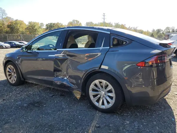 5YJXCAE22LF243532 2020 TESLA MODEL X - Image 2