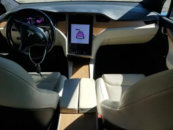 5YJXCAE22LF243532 2020 TESLA MODEL X - Image 8