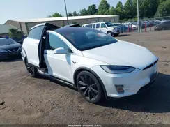 5YJXCAE22LF294500 2020 TESLA MODEL X