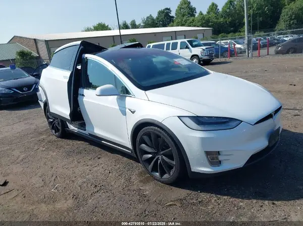 5YJXCAE22LF294500 2020 TESLA MODEL X - Image 1