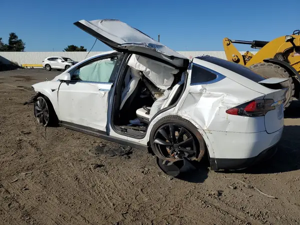 5YJXCAE22LF298787 2020 TESLA MODEL X - Image 2