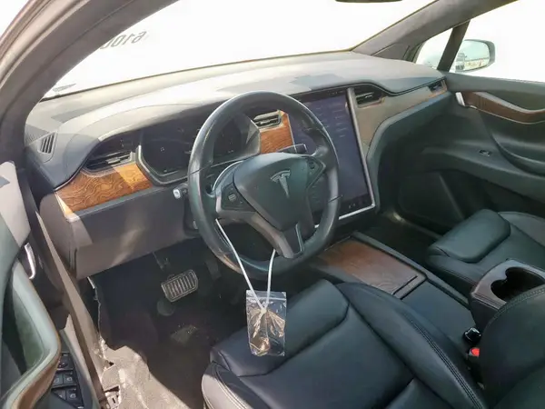 5YJXCAE22LF303485 2020 TESLA MODEL X - Image 8