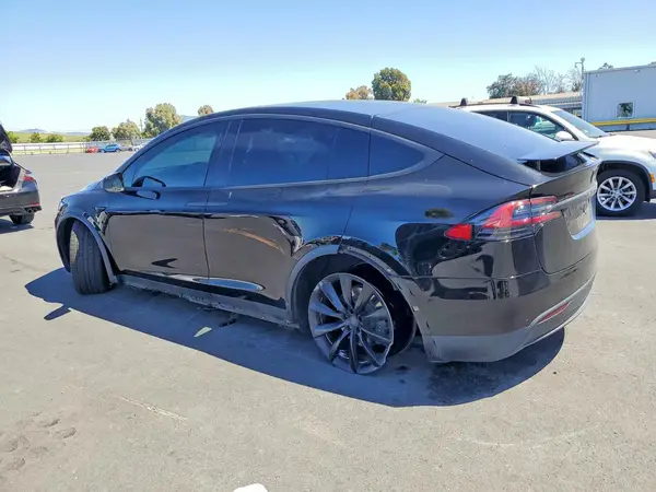 5YJXCAE22LF305852 2020 TESLA MODEL X - Image 2