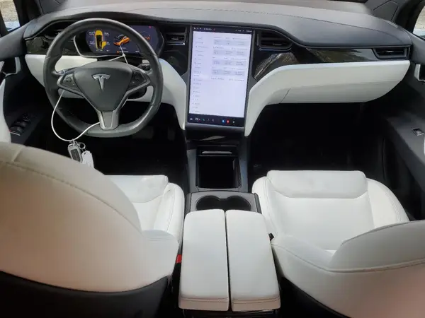 5YJXCAE22MF309952 2021 TESLA MODEL X - Image 8