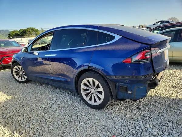 5YJXCAE23GF001502 2016 TESLA MODEL X - Image 2