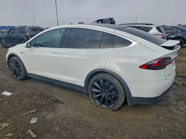 5YJXCAE23GF004965 2016 TESLA MODEL X - Image 2