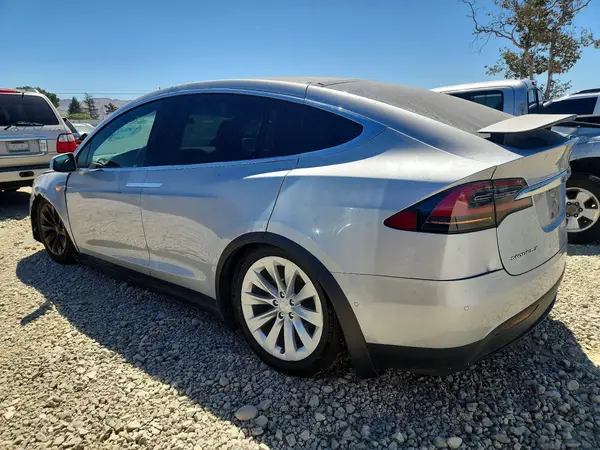 5YJXCAE23GF005081 2016 TESLA MODEL X - Image 2
