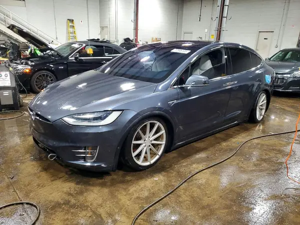 5YJXCAE23GF007087 2016 TESLA MODEL X - Image 1