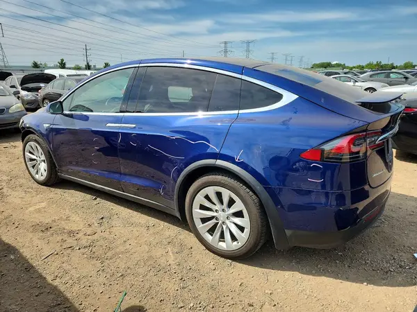5YJXCAE23GF011799 2016 TESLA MODEL X - Image 2