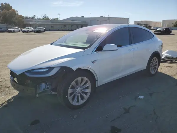 5YJXCAE23GF016727 2016 TESLA MODEL X - Image 1